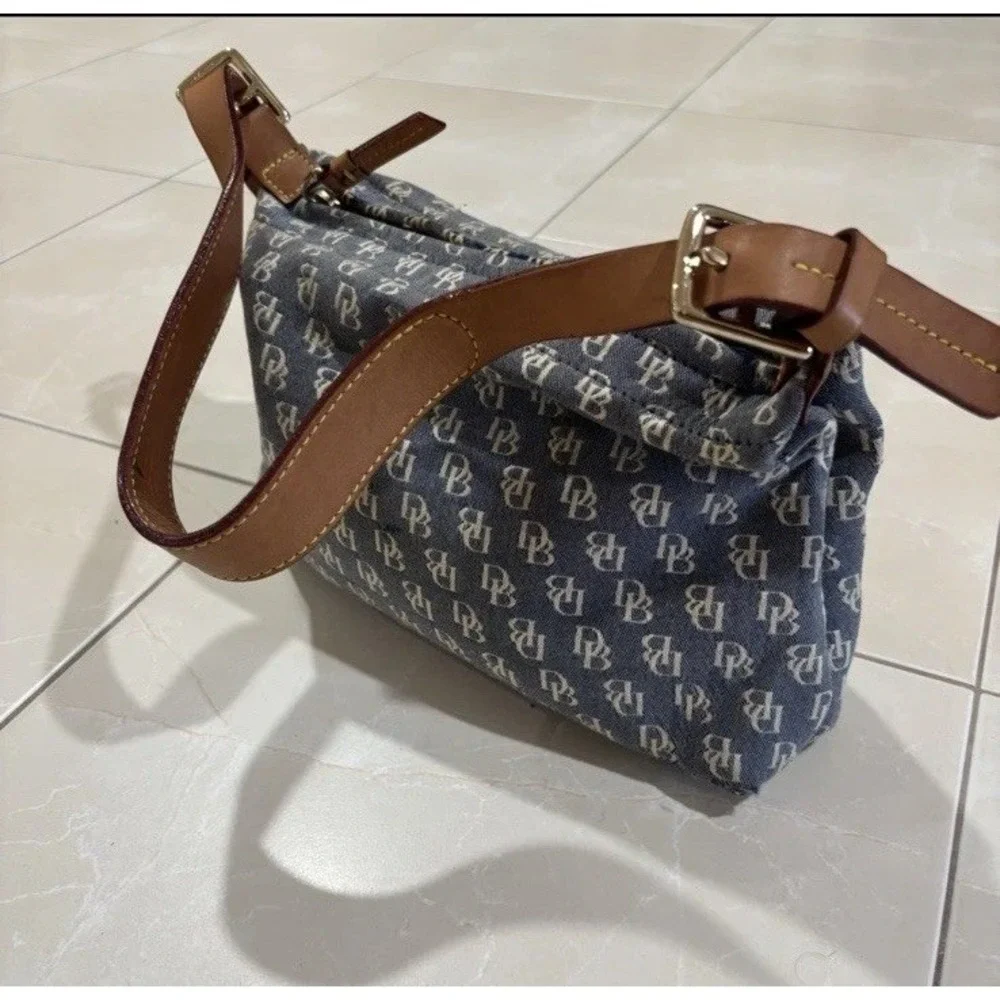 Dooney & Bourke vintage dooney